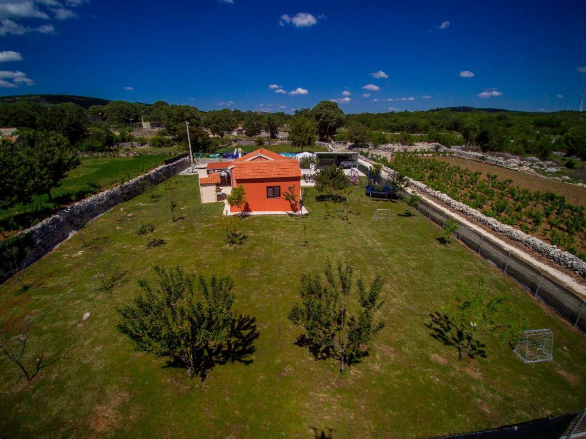 Vacation House Radosic Radosic  Eksteriør bilde