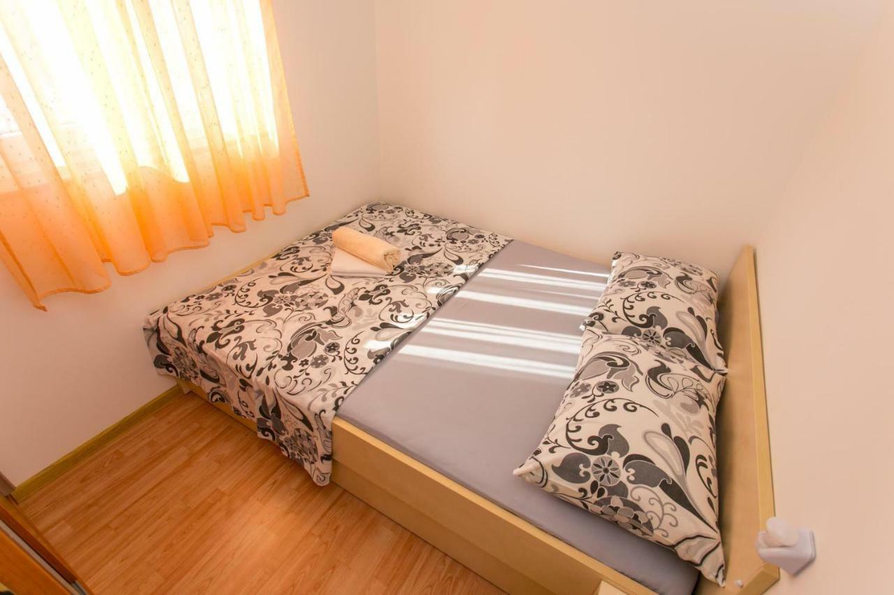 Vacation House Radosic Radosic  Eksteriør bilde